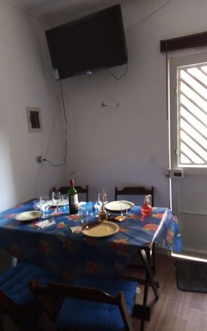 Casa à venda com 224m², 6 quartos e 2 vagas Casa à venda com 224m², 6 quartos e 2 vagasCozinha
