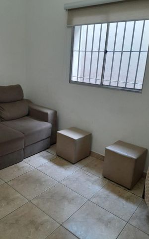 Casa à venda com 224m², 6 quartos e 2 vagas Casa à venda com 224m², 6 quartos e 2 vagasSala
