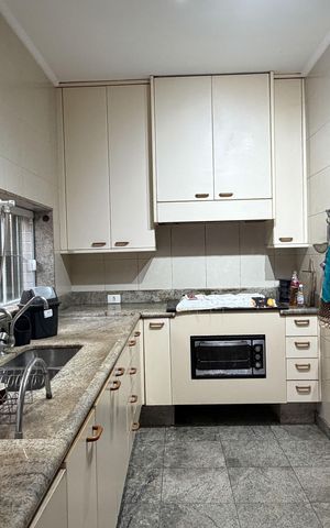 Casa para alugar com 200m², 3 quartos e 2 vagas Casa para alugar com 200m², 3 quartos e 2 vagasCozinha
