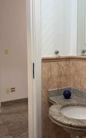 Casa para alugar com 200m², 3 quartos e 2 vagas Casa para alugar com 200m², 3 quartos e 2 vagasLavabo