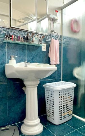 Apartamento à venda com 100m², 3 quartos e 1 vaga Apartamento à venda com 100m², 3 quartos e 1 vagaBanheiro da Suíte