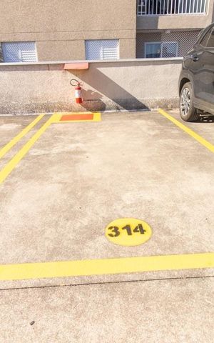 Apartamento para alugar com 76m², 2 quartos e 1 vaga Apartamento para alugar com 76m², 2 quartos e 1 vagaGaragem