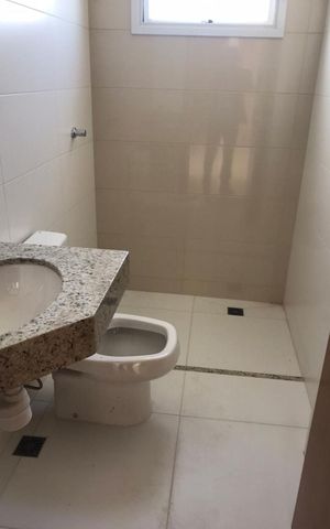 Apartamento à venda com 64m², 2 quartos e 1 vaga Apartamento à venda com 64m², 2 quartos e 1 vagaBanheiro social