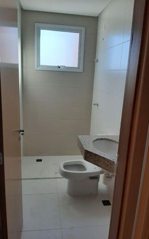 Apartamento à venda com 64m², 2 quartos e 1 vaga Apartamento à venda com 64m², 2 quartos e 1 vagaBanheiro social