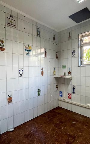 Casa para alugar com 260m², 5 quartos e 6 vagas Casa para alugar com 260m², 5 quartos e 6 vagasCopa