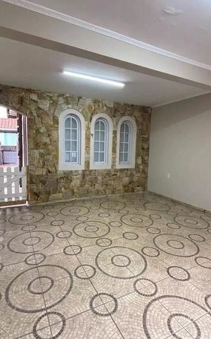 Casa à venda com 194m², 3 quartos e 2 vagas Casa à venda com 194m², 3 quartos e 2 vagasGaragem