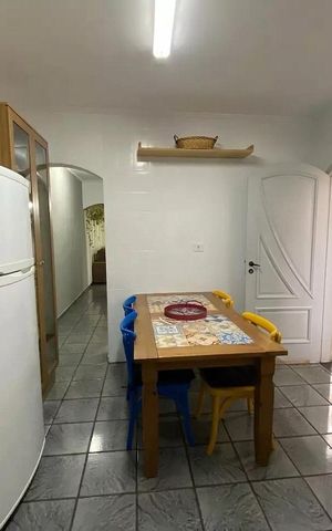 Casa à venda com 194m², 3 quartos e 2 vagas Casa à venda com 194m², 3 quartos e 2 vagasCozinha