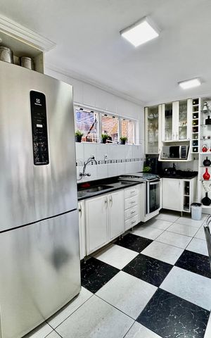 Casa à venda com 268m², 3 quartos e 1 vaga