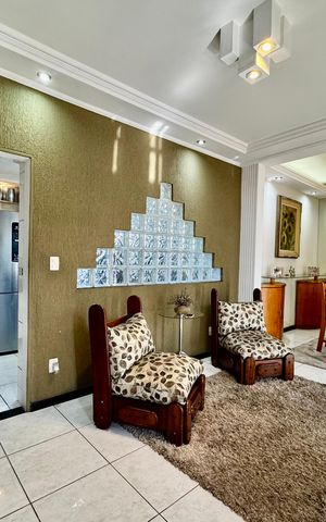Casa à venda com 268m², 3 quartos e 1 vaga