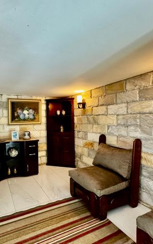 Casa à venda com 268m², 3 quartos e 1 vaga