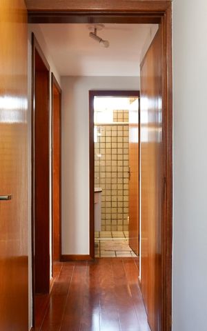 Apartamento à venda com 96m², 3 quartos e 2 vagas Apartamento à venda com 96m², 3 quartos e 2 vagasCorredor
