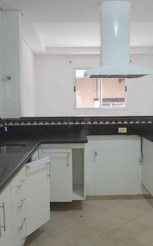 Casa de condomínio à venda com 360m², 2 quartos e 3 vagasCozinha