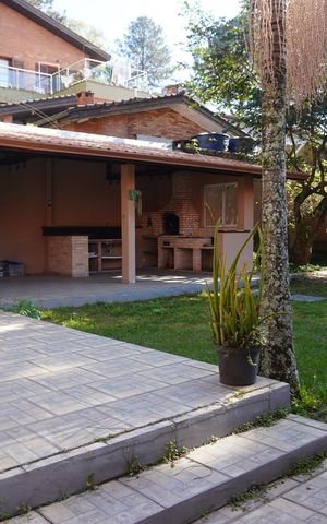 Casa de condomínio à venda com 360m², 2 quartos e 3 vagasÁrea Externa