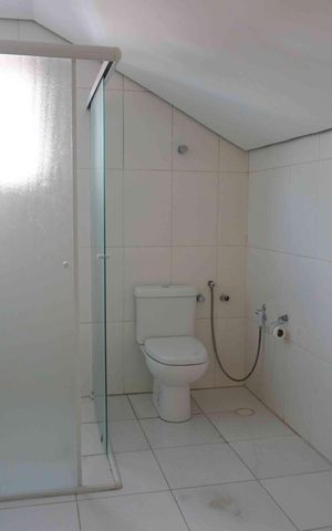 Casa de condomínio à venda com 360m², 2 quartos e 3 vagasBanheiro da Suíte 2