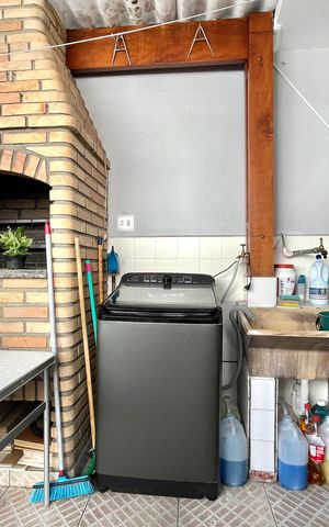 Casa à venda com 137m², 3 quartos e 1 vaga Casa à venda com 137m², 3 quartos e 1 vagaÁrea de Serviço