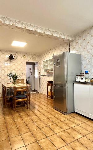 Casa à venda com 137m², 3 quartos e 1 vaga Casa à venda com 137m², 3 quartos e 1 vagaCozinha