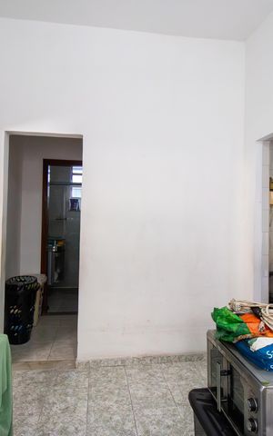 Casa à venda com 160m², 3 quartos e 3 vagas Casa à venda com 160m², 3 quartos e 3 vagasEscritório