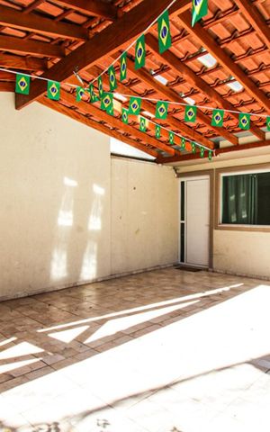Casa para alugar com 200m², 3 quartos e 3 vagas Casa para alugar com 200m², 3 quartos e 3 vagasGaragem