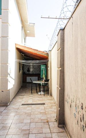 Casa para alugar com 200m², 3 quartos e 3 vagas Casa para alugar com 200m², 3 quartos e 3 vagasGaragem