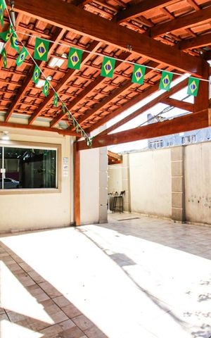 Casa para alugar com 200m², 3 quartos e 3 vagas Casa para alugar com 200m², 3 quartos e 3 vagasGaragem