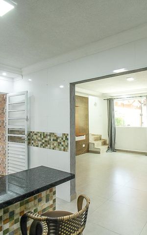 Casa para alugar com 200m², 3 quartos e 3 vagas Casa para alugar com 200m², 3 quartos e 3 vagasCozinha