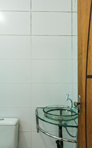 Casa para alugar com 200m², 3 quartos e 3 vagas Casa para alugar com 200m², 3 quartos e 3 vagasBanheiro da Suíte