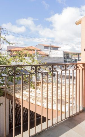 Casa para alugar com 270m², 4 quartos e 4 vagasSacada da Suite