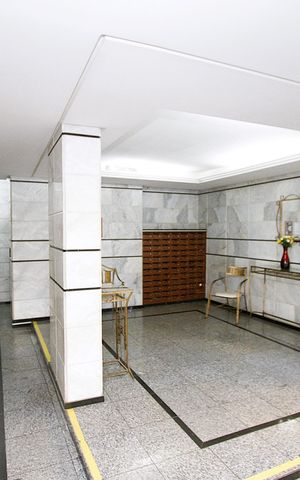 Apartamento à venda com 80m², 3 quartos e 1 vagaHall de entrada