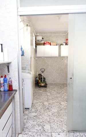 Apartamento à venda com 80m², 3 quartos e 1 vagaCozinha