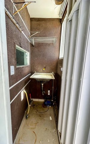Casa para alugar com 40m², 2 quartos e 1 vaga Casa para alugar com 40m², 2 quartos e 1 vagaÁrea de serviço