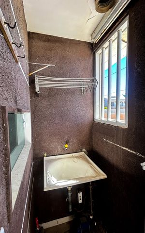 Casa para alugar com 40m², 2 quartos e 1 vaga Casa para alugar com 40m², 2 quartos e 1 vagaÁrea de serviço