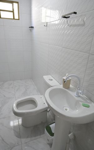 Casa à venda com 54m², 5 quartos e 1 vaga