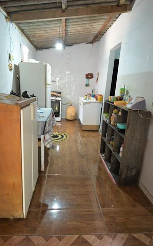 Casa à venda com 54m², 5 quartos e 1 vaga
