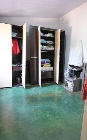 Casa à venda com 54m², 5 quartos e 1 vaga