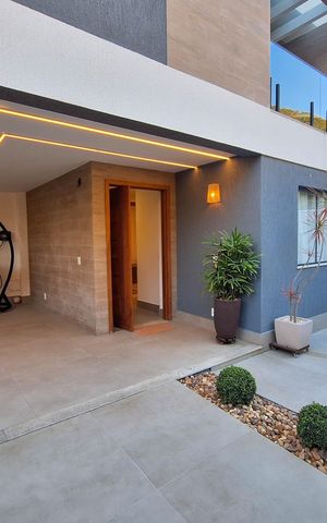 Casa à venda com 192m², 3 quartos e 2 vagas Casa à venda com 192m², 3 quartos e 2 vagasQuintal