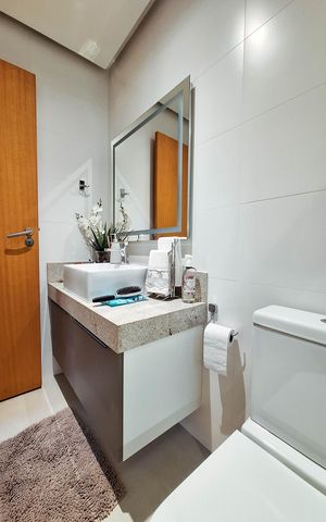 Casa à venda com 192m², 3 quartos e 2 vagas Casa à venda com 192m², 3 quartos e 2 vagasBanheiro Social