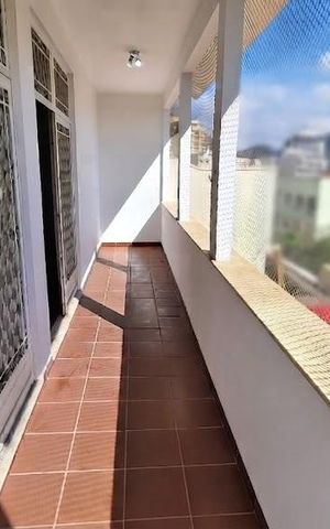 Casa à venda com 315m², 4 quartos e 3 vagas