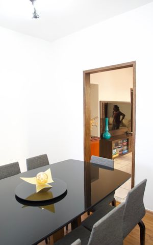 Casa à venda com 280m², 3 quartos e 2 vagas Casa à venda com 280m², 3 quartos e 2 vagasSala