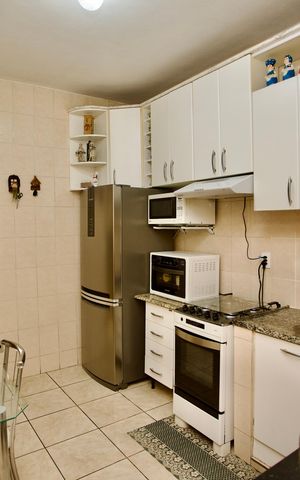 Casa à venda com 280m², 3 quartos e 2 vagas Casa à venda com 280m², 3 quartos e 2 vagasCozinha e Área de Serviço