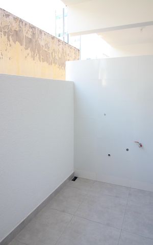 Apartamento à venda com 48m², 2 quartos e sem vagaVaranda e Area de Serviço