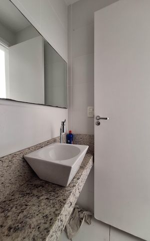 Apartamento à venda com 190m², 3 quartos e 3 vagas Apartamento à venda com 190m², 3 quartos e 3 vagasLavabo