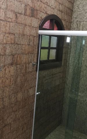 Casa à venda com 106m², 3 quartos e 2 vagas Casa à venda com 106m², 3 quartos e 2 vagasBanheiro