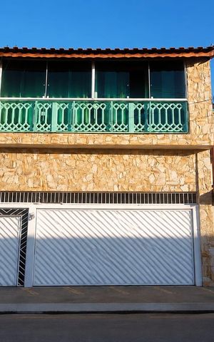 Casa à venda com 106m², 3 quartos e 2 vagas