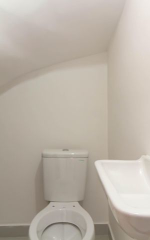 Casa de condomínio à venda com 90m², 2 quartos e 1 vaga Casa de condomínio à venda com 90m², 2 quartos e 1 vagaLavabo