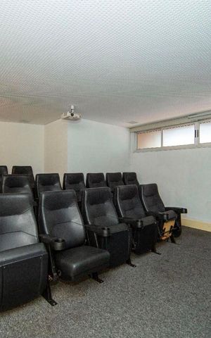 Apartamento à venda com 250m², 4 quartos e 3 vagas Apartamento à venda com 250m², 4 quartos e 3 vagasÁrea comum