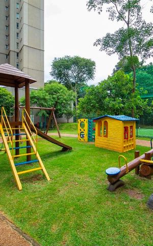 Apartamento à venda com 250m², 4 quartos e 3 vagas Apartamento à venda com 250m², 4 quartos e 3 vagasÁrea comum