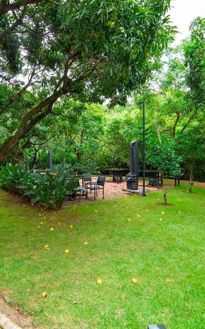 Apartamento à venda com 250m², 4 quartos e 3 vagas Apartamento à venda com 250m², 4 quartos e 3 vagasÁrea comum