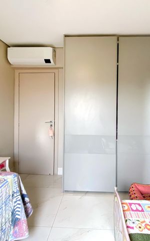 Apartamento à venda com 250m², 4 quartos e 3 vagas Apartamento à venda com 250m², 4 quartos e 3 vagasQuarto 3