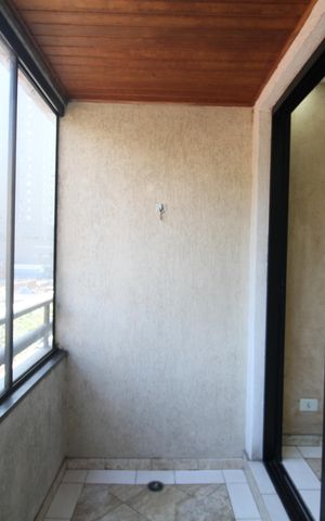 Apartamento para alugar com 70m², 2 quartos e 2 vagasVaranda