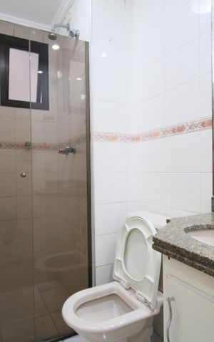 Apartamento para alugar com 70m², 2 quartos e 2 vagasBanheiro